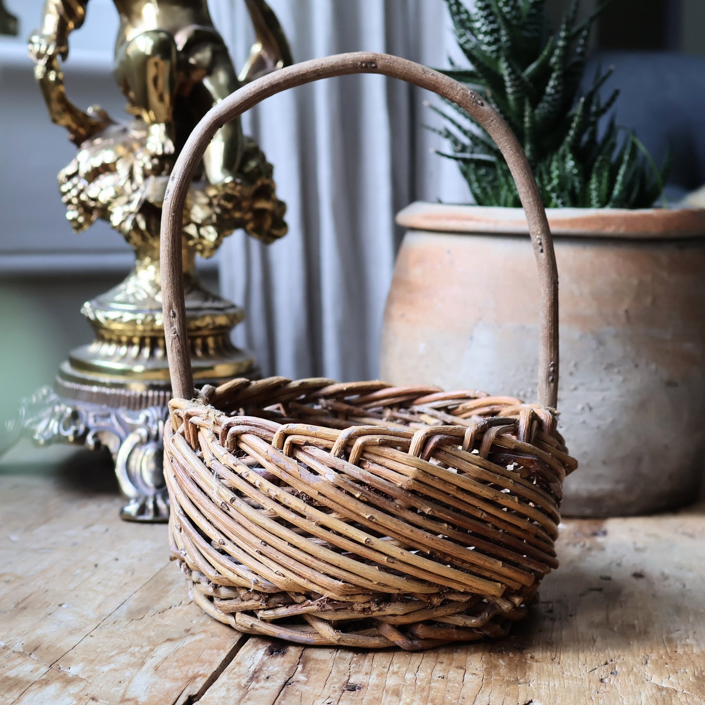 Small Wicker Basket (Round)