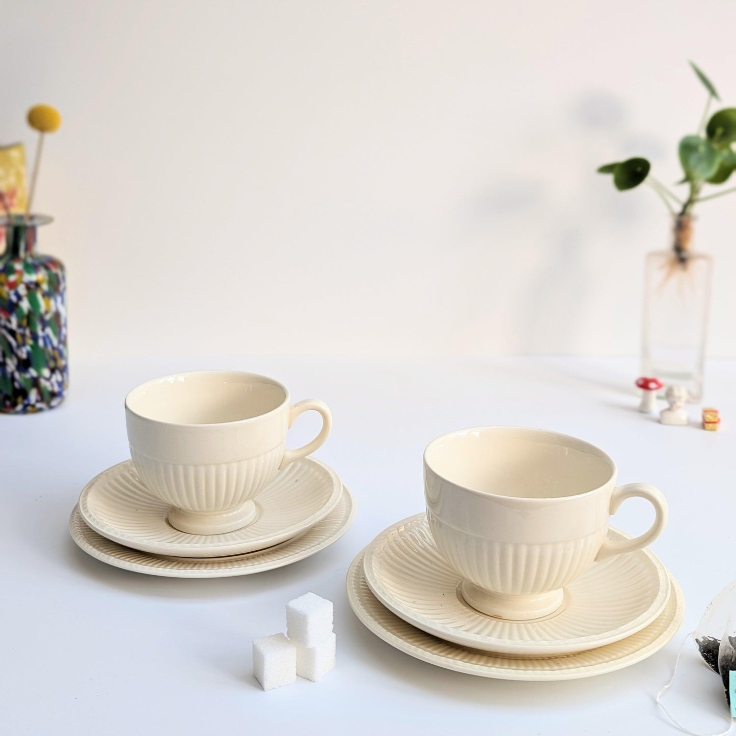 Wedgwood Edme Teacups and Saucers (2)