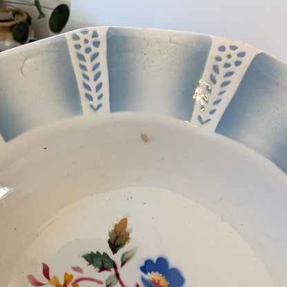 Set of Six Sarreguemines 'Claude' Floral Dish Plates