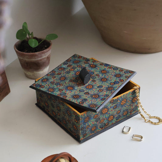 Helene Steinmeijer Box - Blue Floral