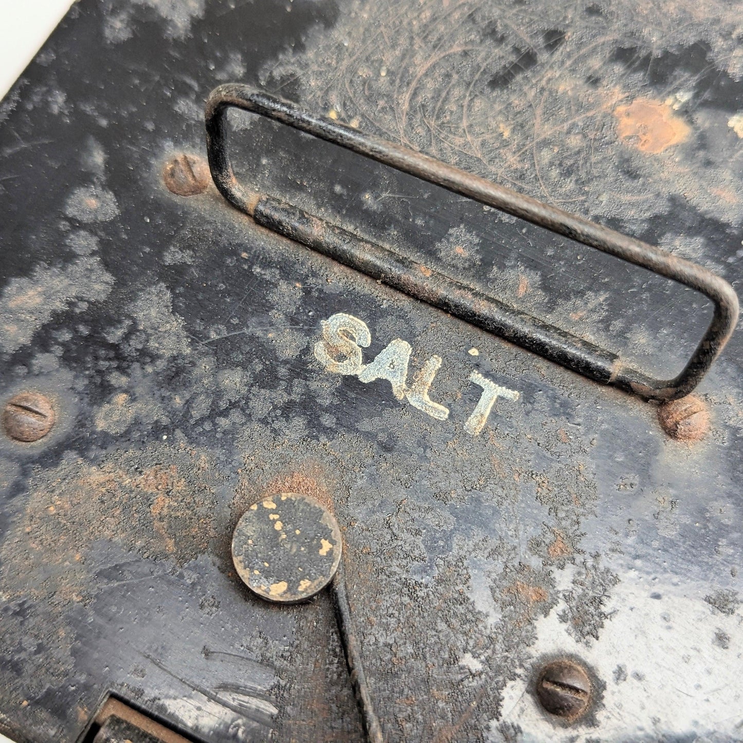 Metal Salt Box