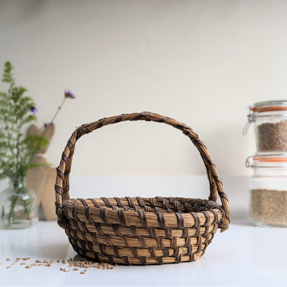 Vintage Basket (B)