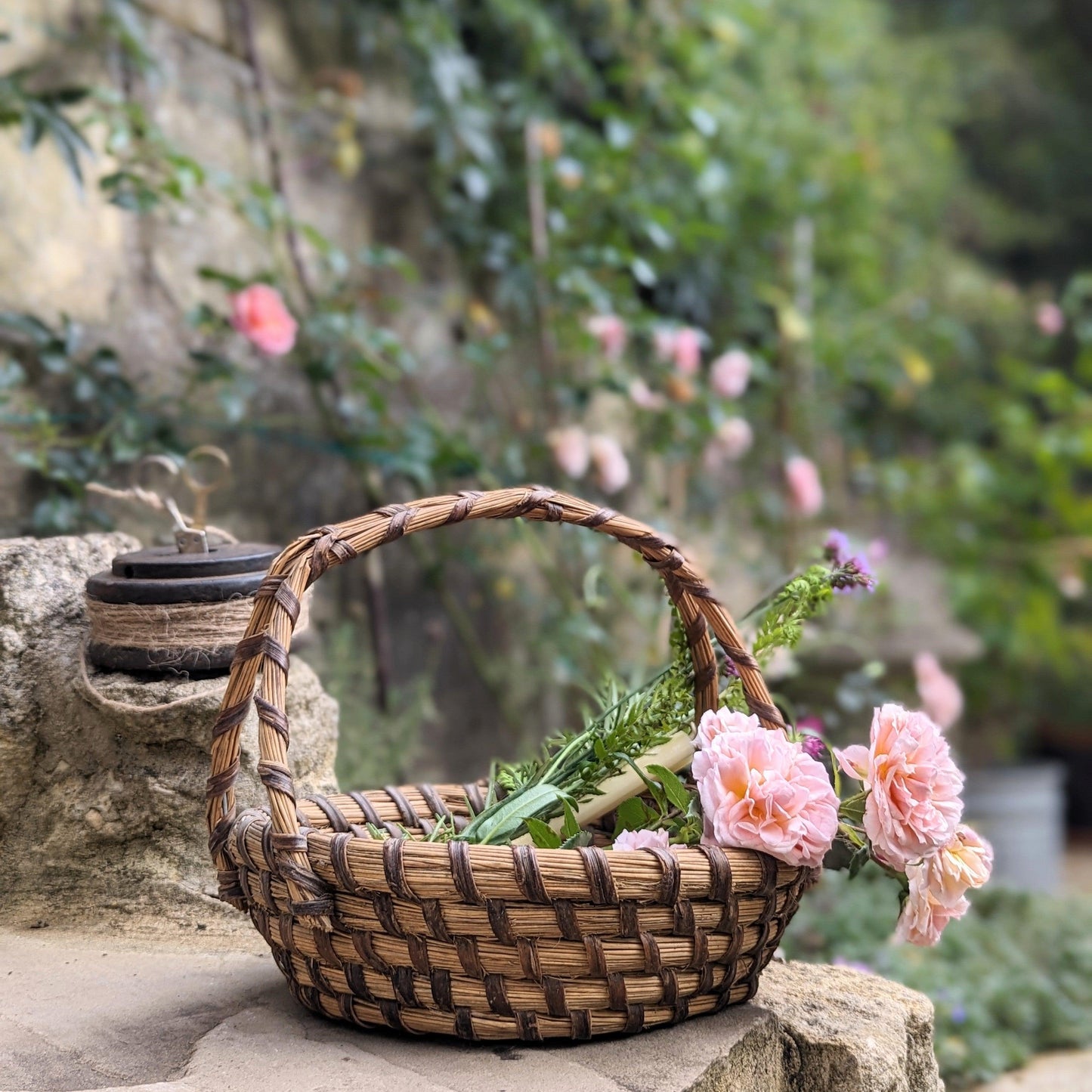 Vintage Basket (B)