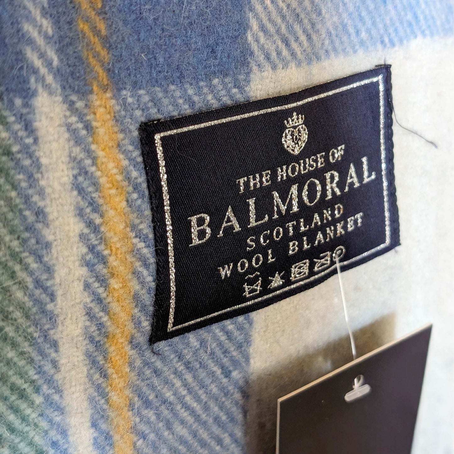 Balmoral Tartan Blanket - Houndstooth