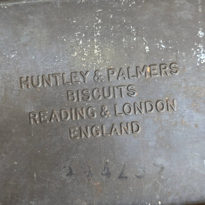 Vintage Huntley and Palmers Tin