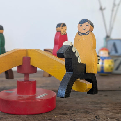 Albisbrunn Spielwaren Wooden Carousel Toy