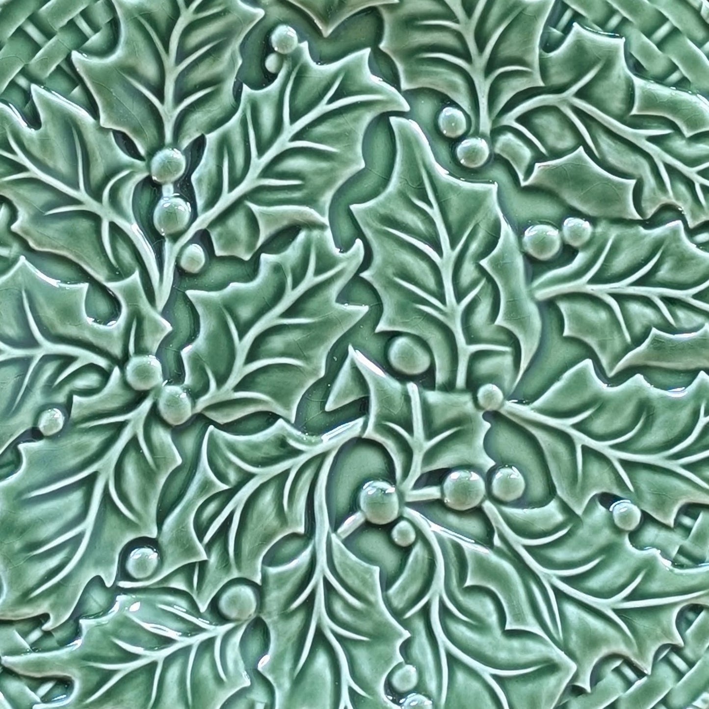 Bordallo Pinheiro Holly Plate