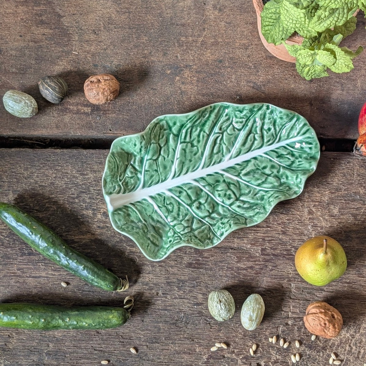 Bordallo Pinheiro Green Majolica Leaf-Shaped Dish