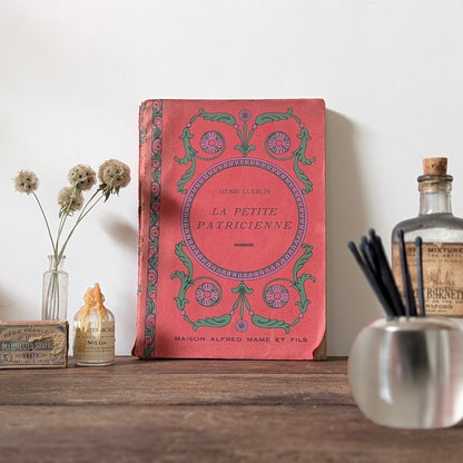 La Petite Parisienne Book by Jeanne Guiton