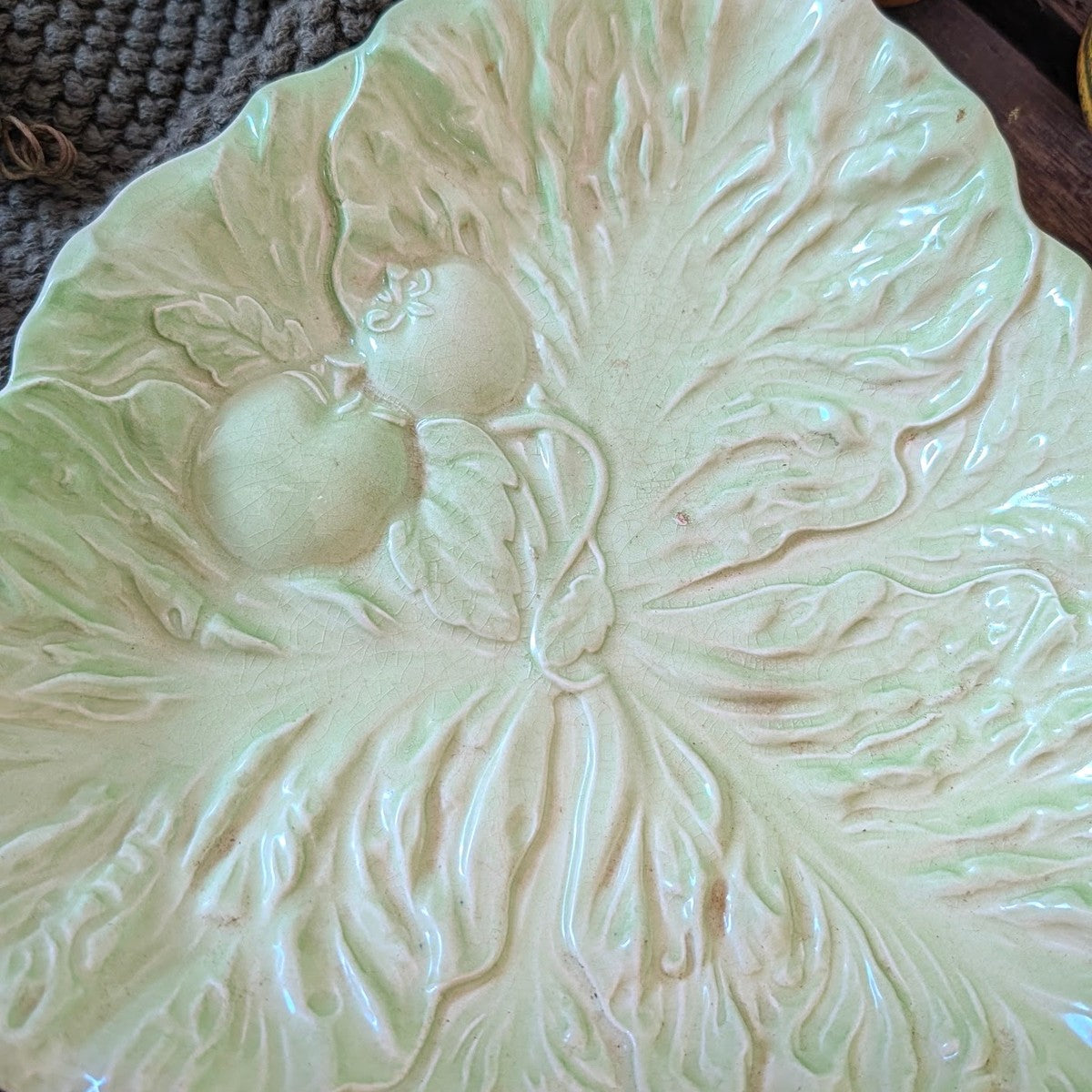 Carlton Ware Pale Green Tomato Leaf Plate