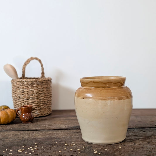 Heavy Two Tone Stoneware Crock Pot