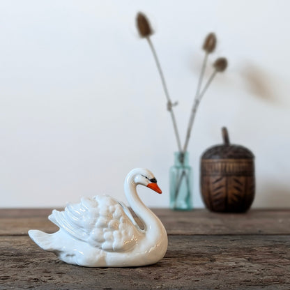 Gerold Porzellan Bavaria Swan Vase