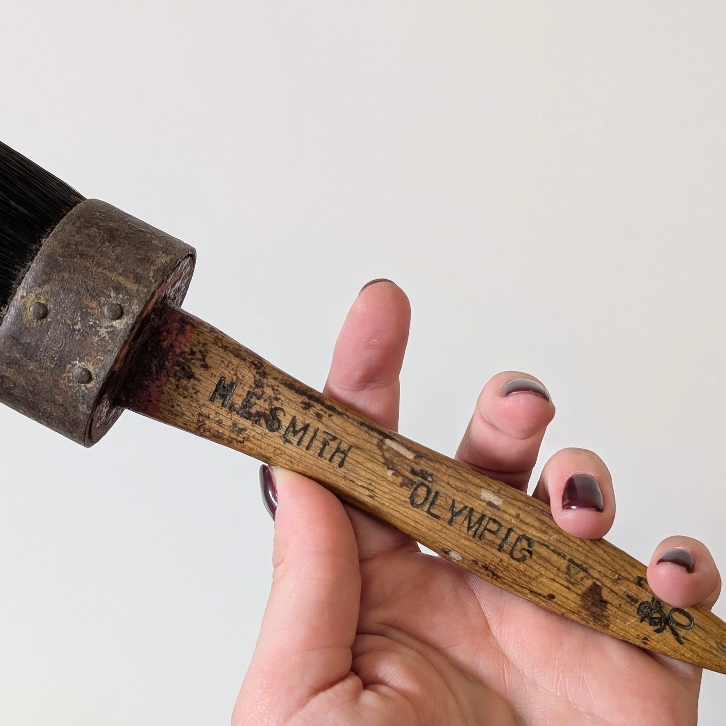 Round Rustic Paint Brush