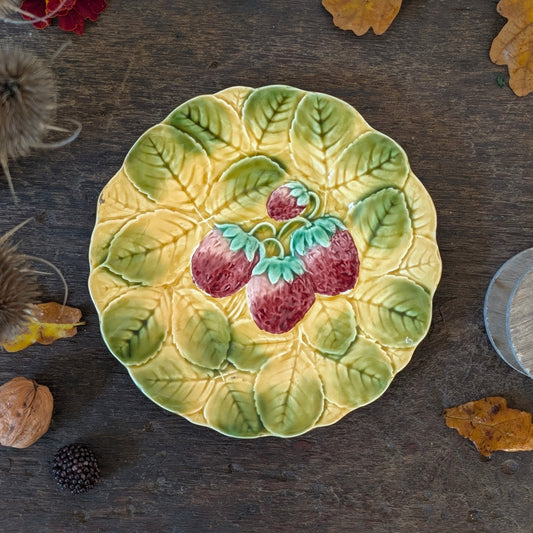 Sarreguemines Majolica Strawberry and Leaf Plate