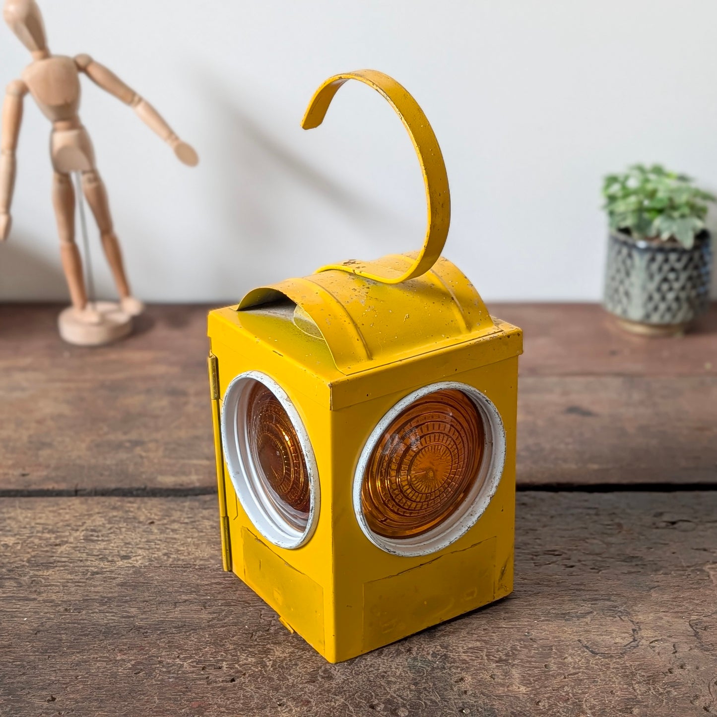 Chalwyn Yellow Parrafin Railway/Road Lamp