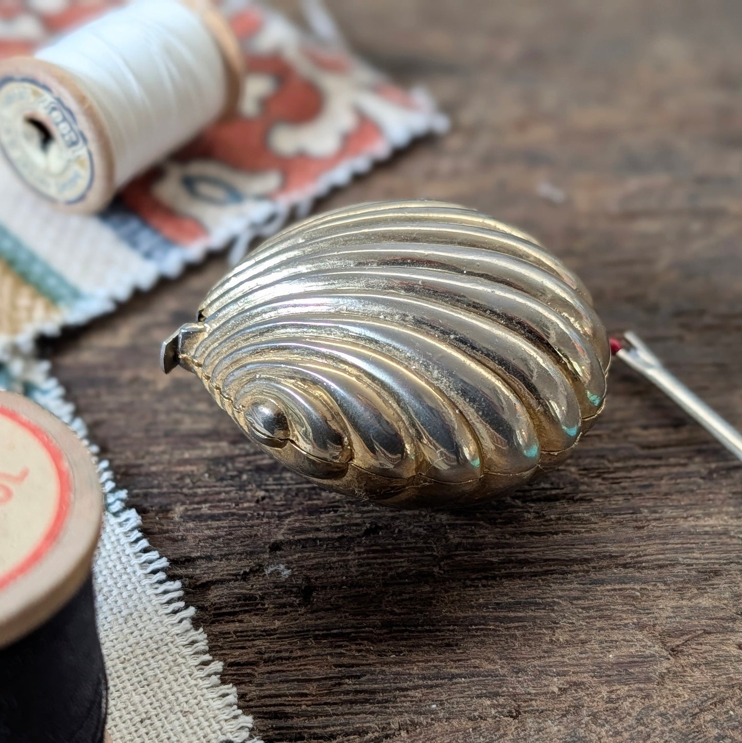Small Clam Shell Tape Measure