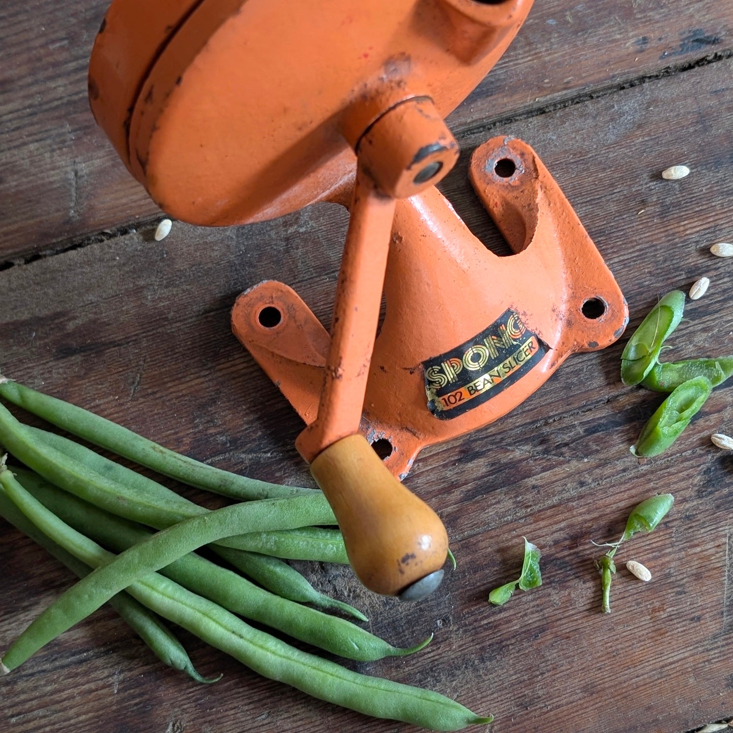 Vintage Orange Spong Bean Slicer