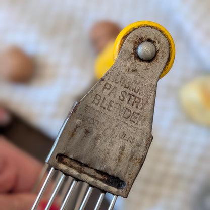 Nutbrown Pastry Blender & Pie Crimper (Sold as Pair)
