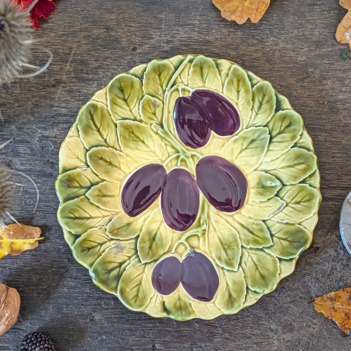 Sarreguemines Majolica Plum Plate