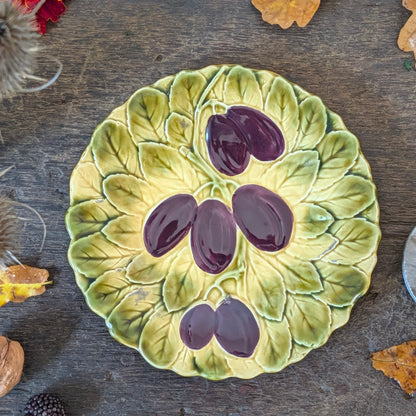 Sarreguemines Majolica Plum Plate
