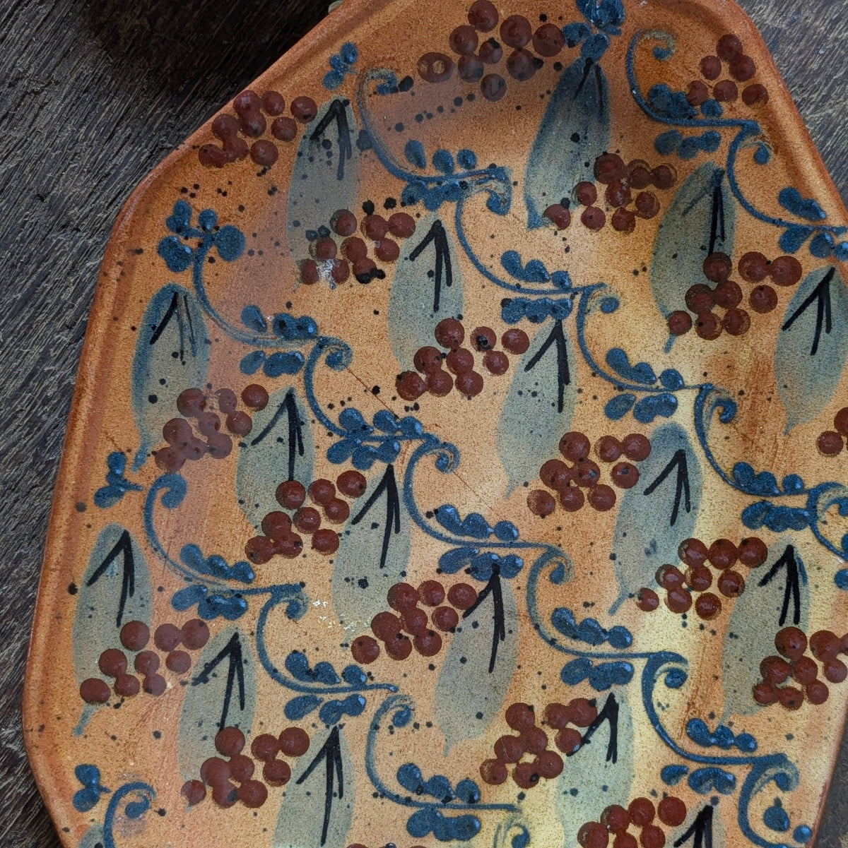 Terracotta FF Griffi Corsica Painted Dish