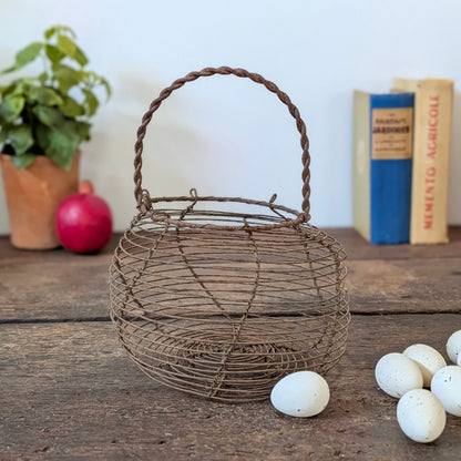 French Wire Round Egg Basket