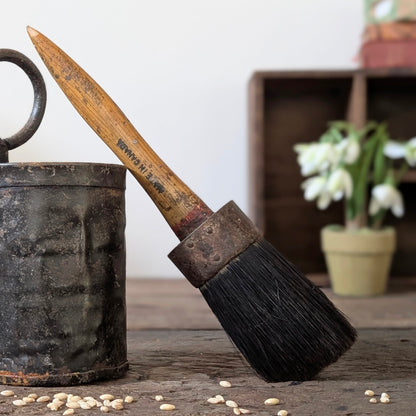 Round Rustic Paint Brush