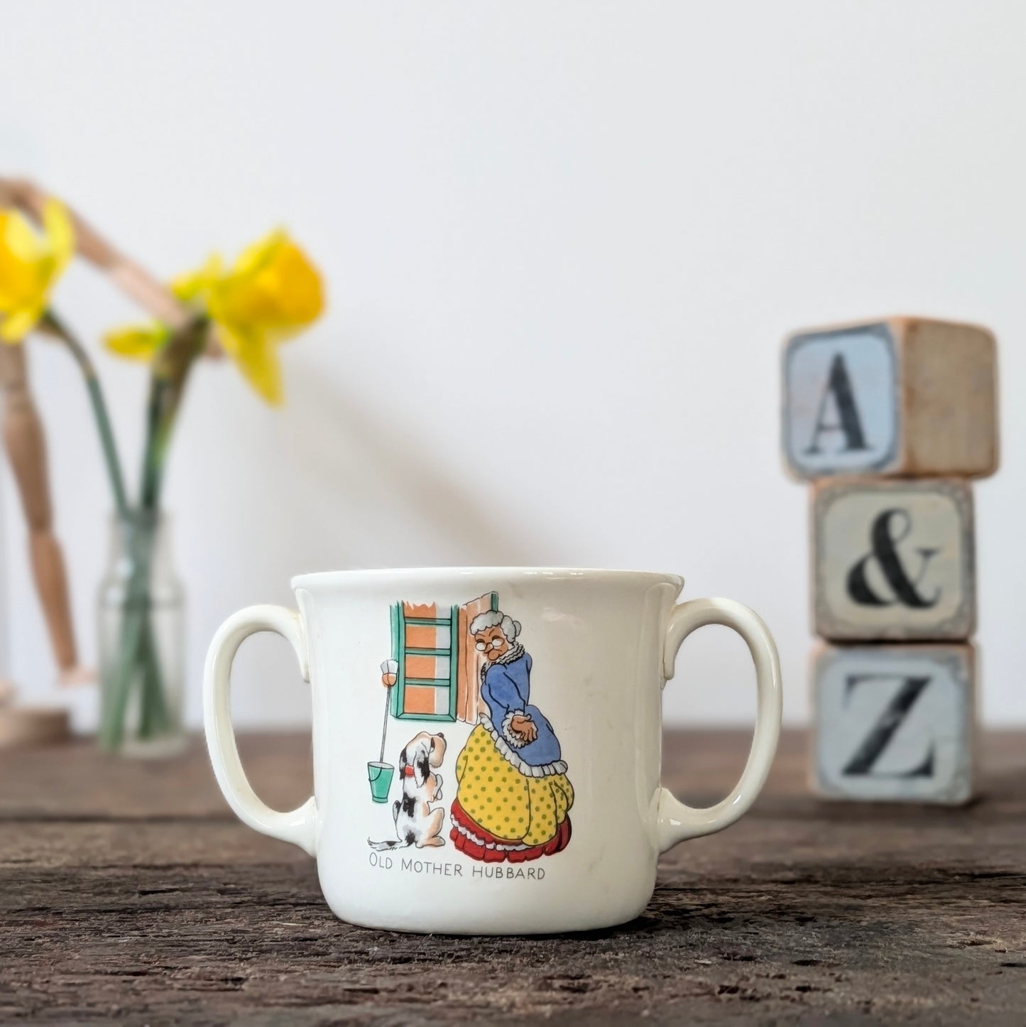 Old Mother Hubbard Vintage Nursery Cup