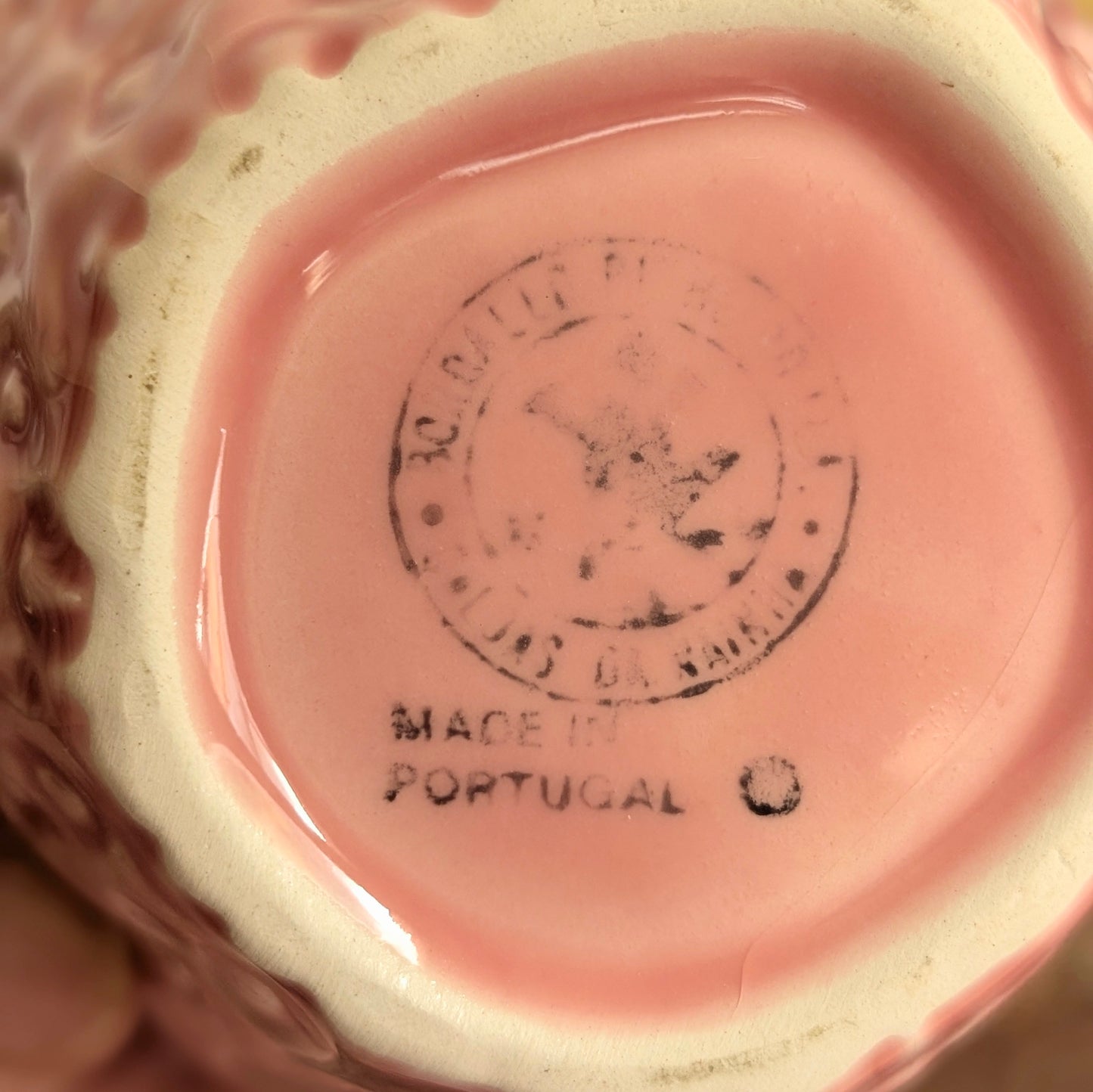 Bordallo Pinheiro Strawberry Pot