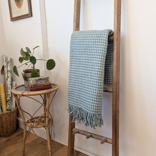 Balmoral Tartan Blanket - Houndstooth