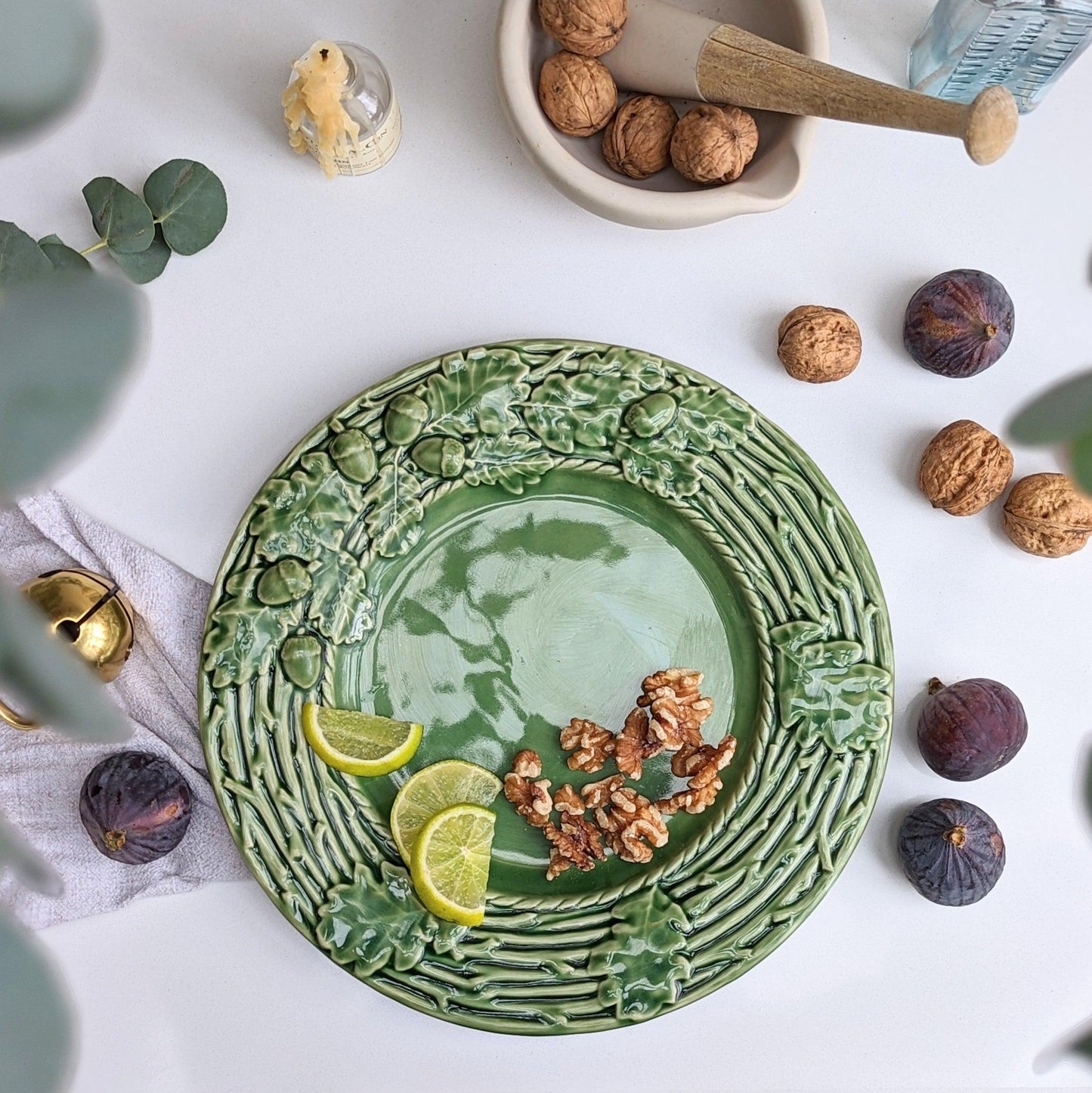 Bordello Pinheiro Acorn and Frog Plate Set