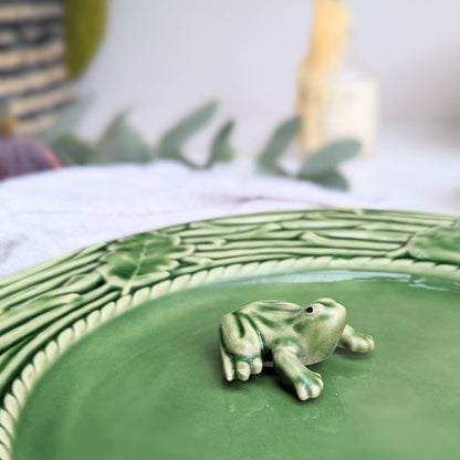 Bordello Pinheiro Acorn and Frog Plate Set